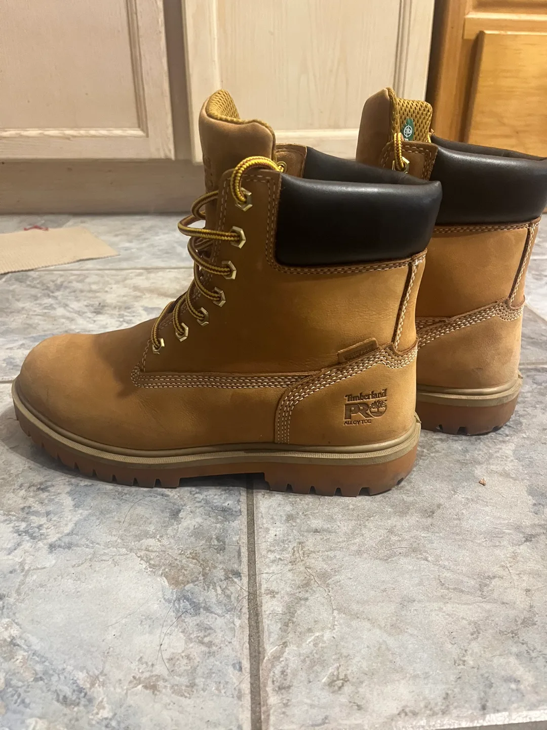 Timberland pro - Alloy cap work boots - size 7 mens - $250 MSRP image indicator(4)