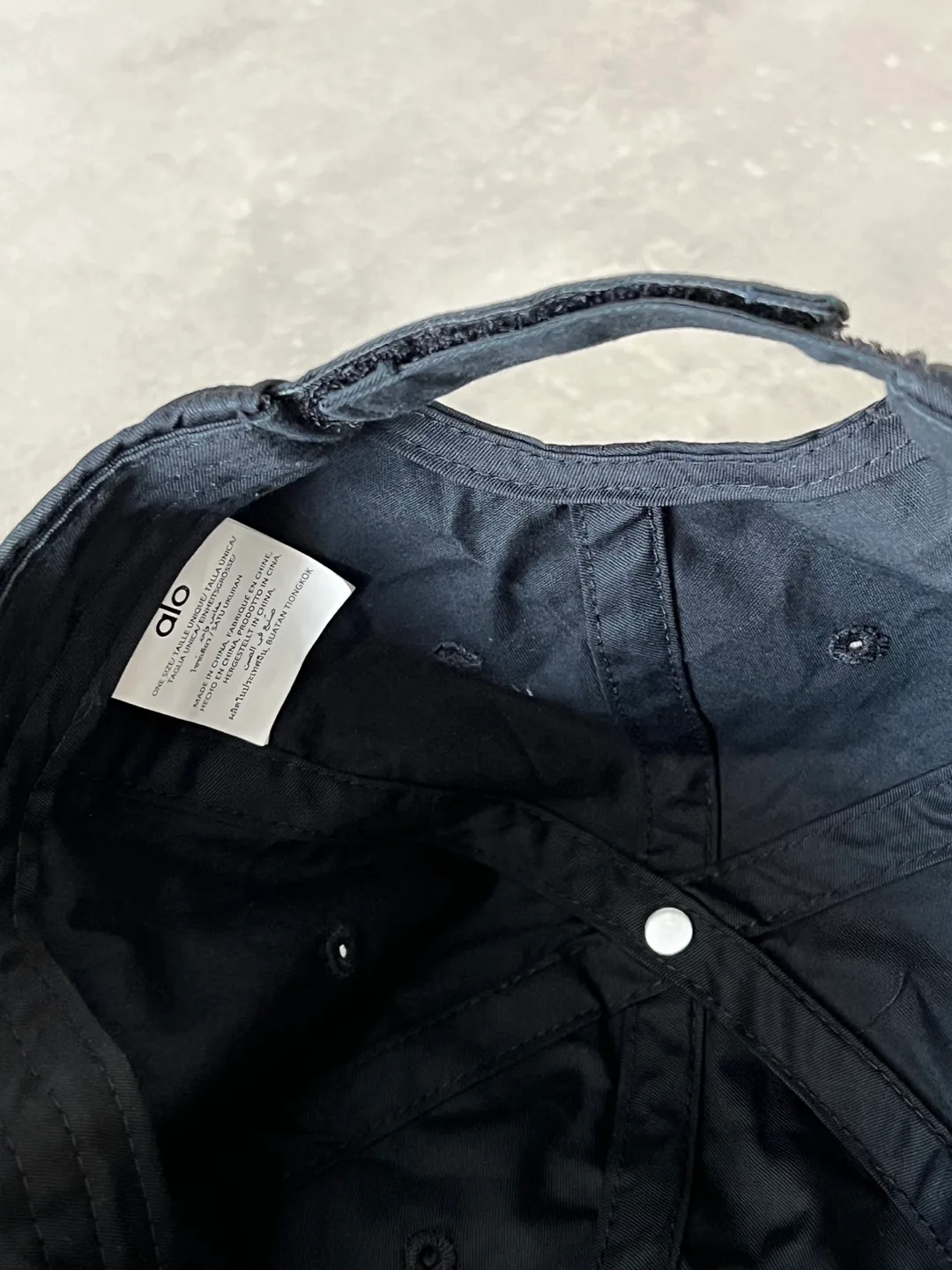 Alo Yoga Off-Duty Cap image indicator(7)