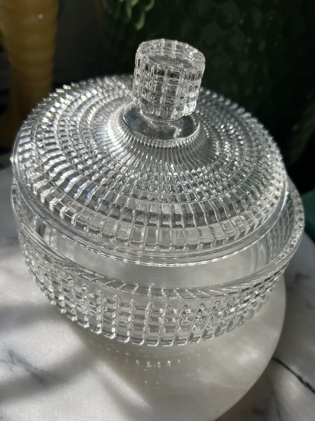 Vintage 1960’s Avon Lidded Glass Dish image indicator(2)