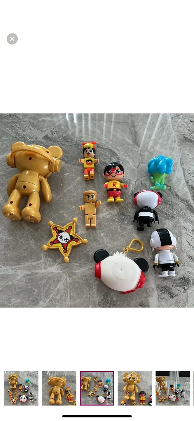 Toys and Alphabet Blocks image indicator(8)