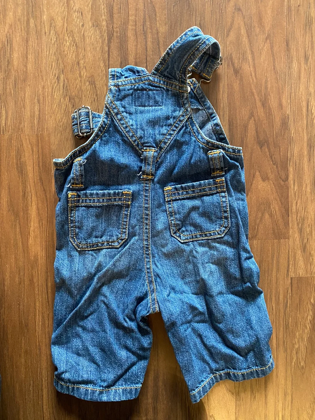 Old Navy Baby Denim Overalls 0-3 🧡 image indicator(7)