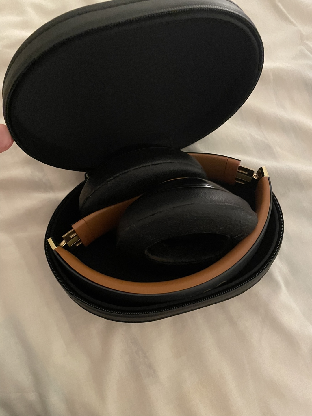 Beats by Dre Wireless Headphones - photo 4