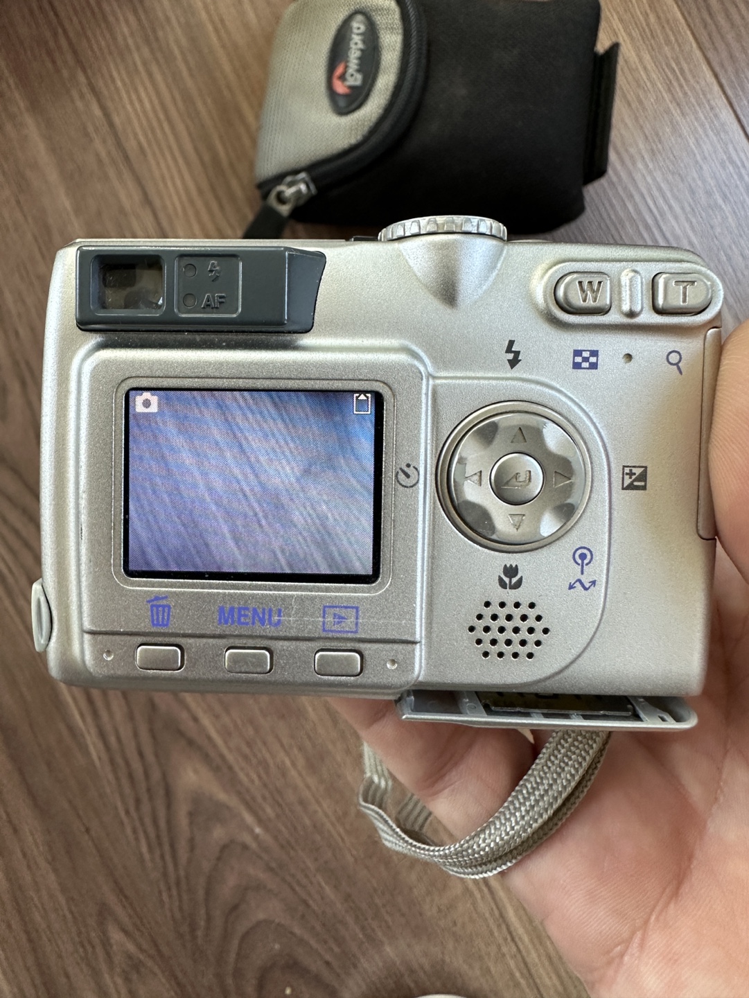 Nikon Coolpix 5200 Digital Camera - Silver - photo 3