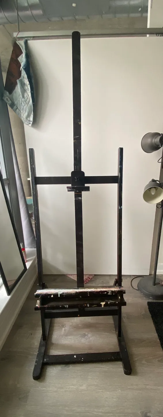 Tall Wooden Easel image indicator(5)