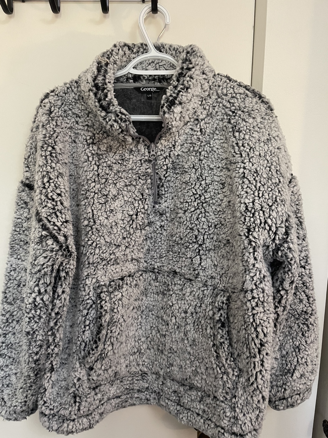George Grey Fuzzy Pullover