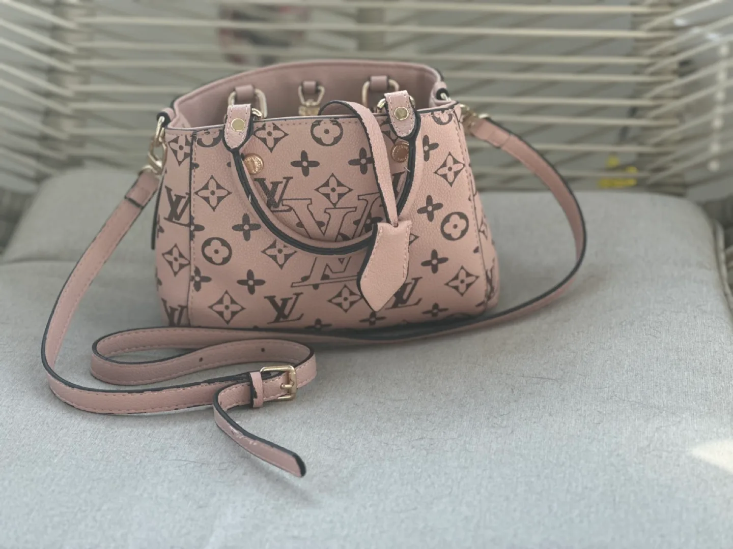 Pink  Handbag image indicator(2)