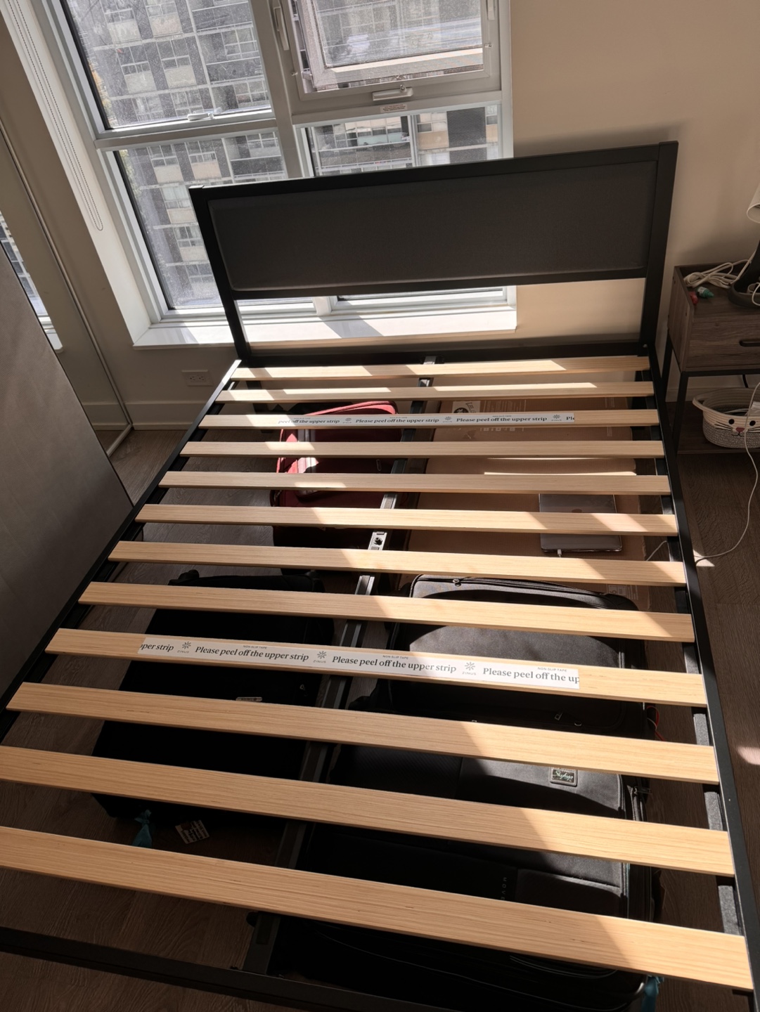 Queen Size Bed Frame with headboard - photo 5
