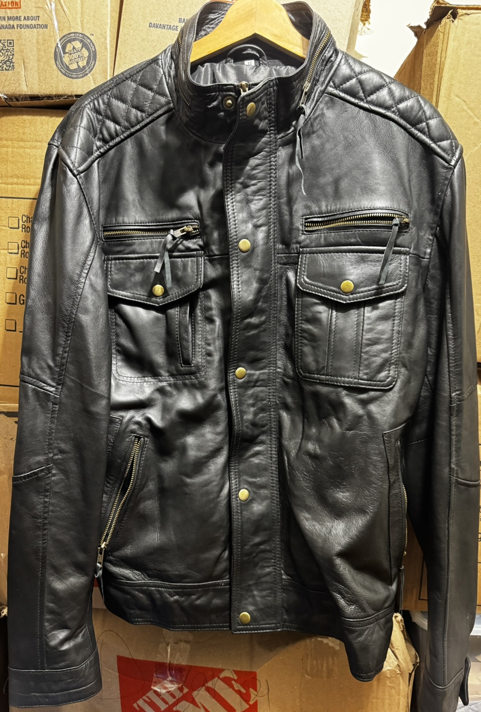 Men’s Black Leather Jacket - Medium (Unbranded)