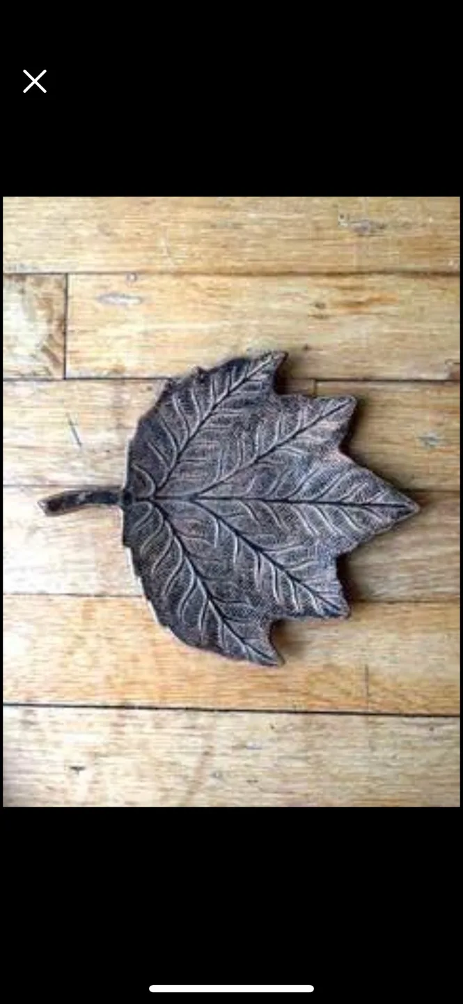 Glass Leaf Decorative Accent, Like New image indicator(2)