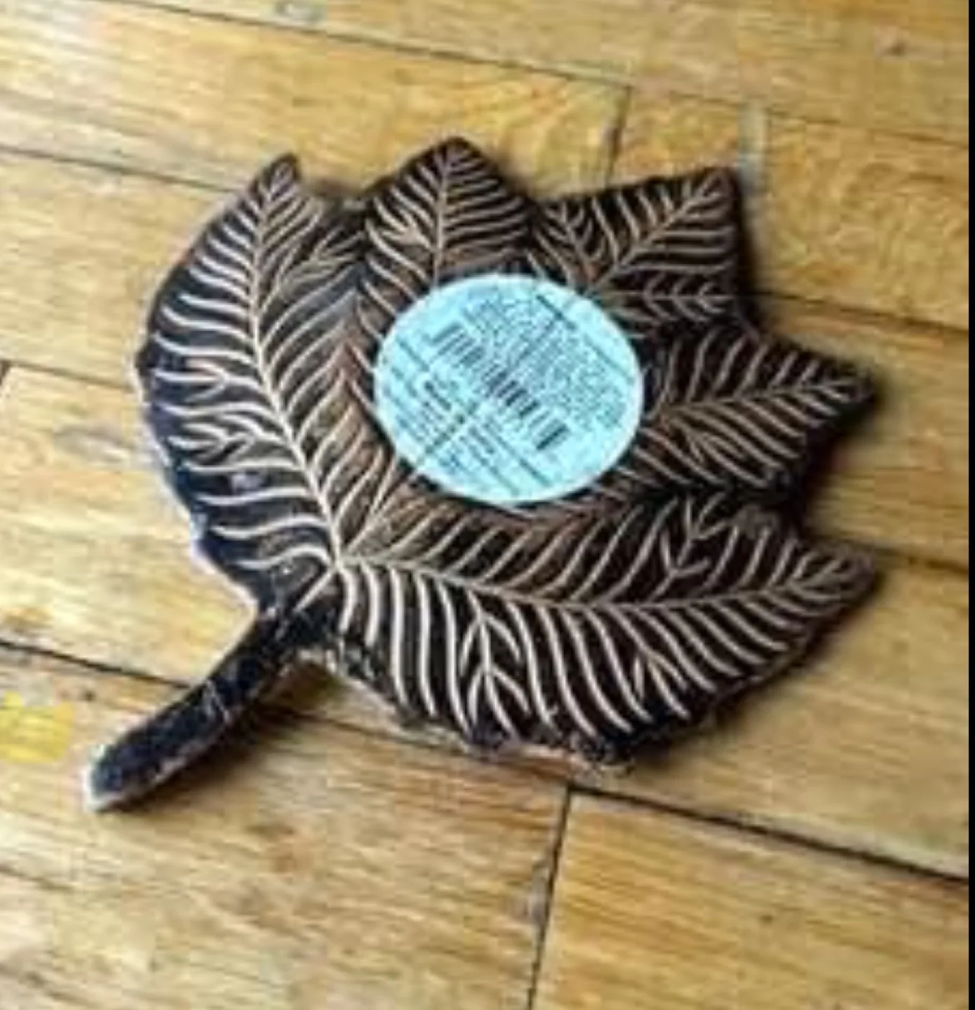 Glass Leaf Decorative Accent, Like New image indicator(3)