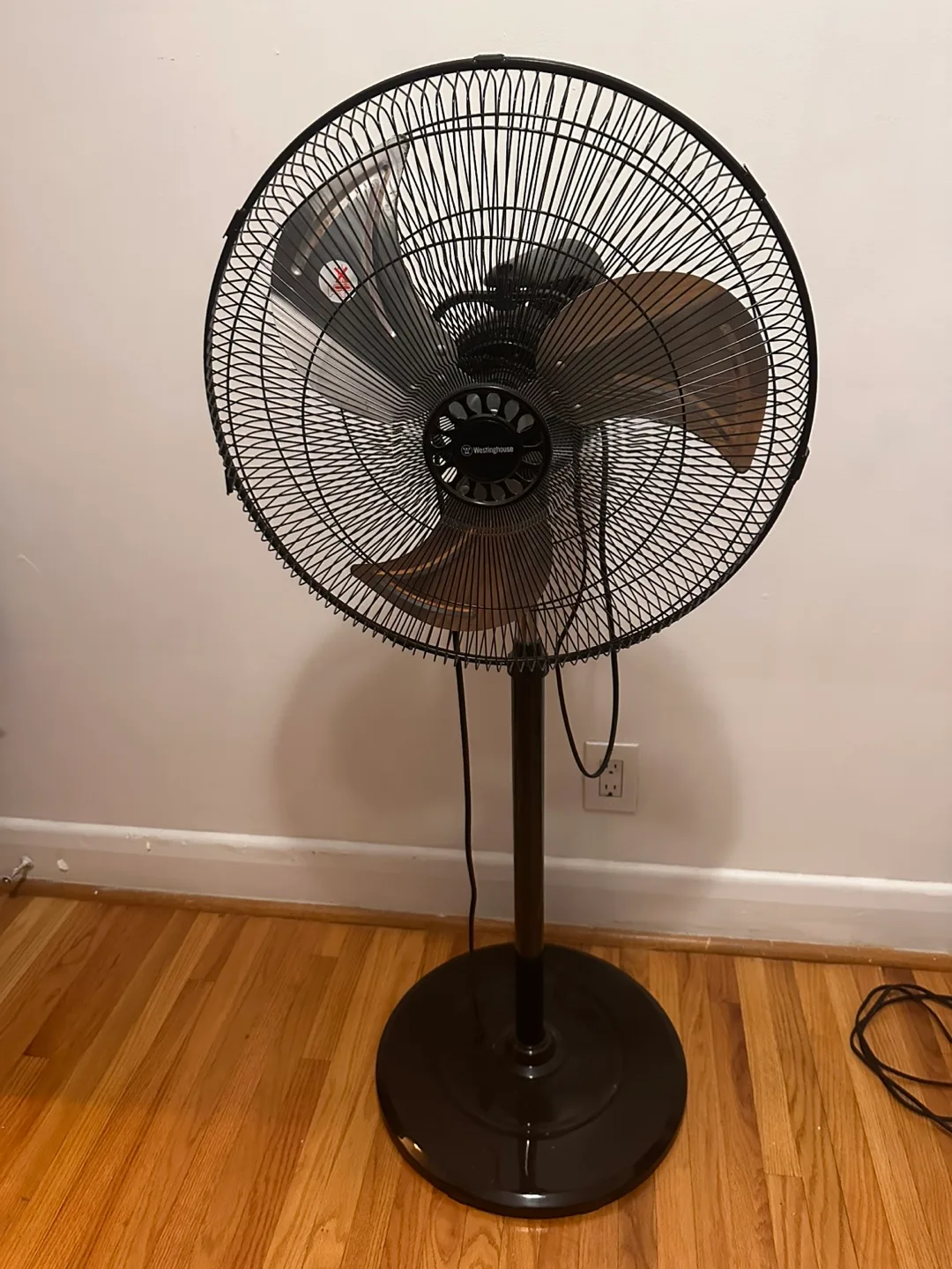 Westinghouse Stand Fan thumbnail