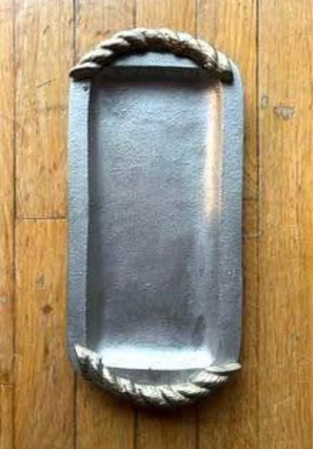 Pewter & Brushed Gold-tone Weighted Tray image indicator(3)