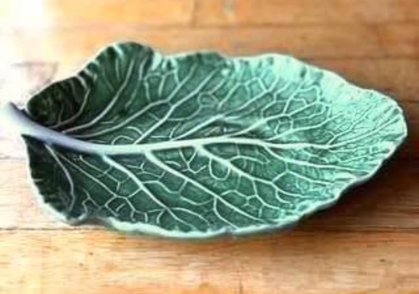 Vintage Cabbage Leaf Decorative Tray image indicator(4)