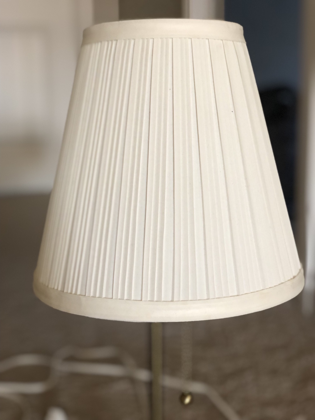 Pair of Bed Lamps - photo 2