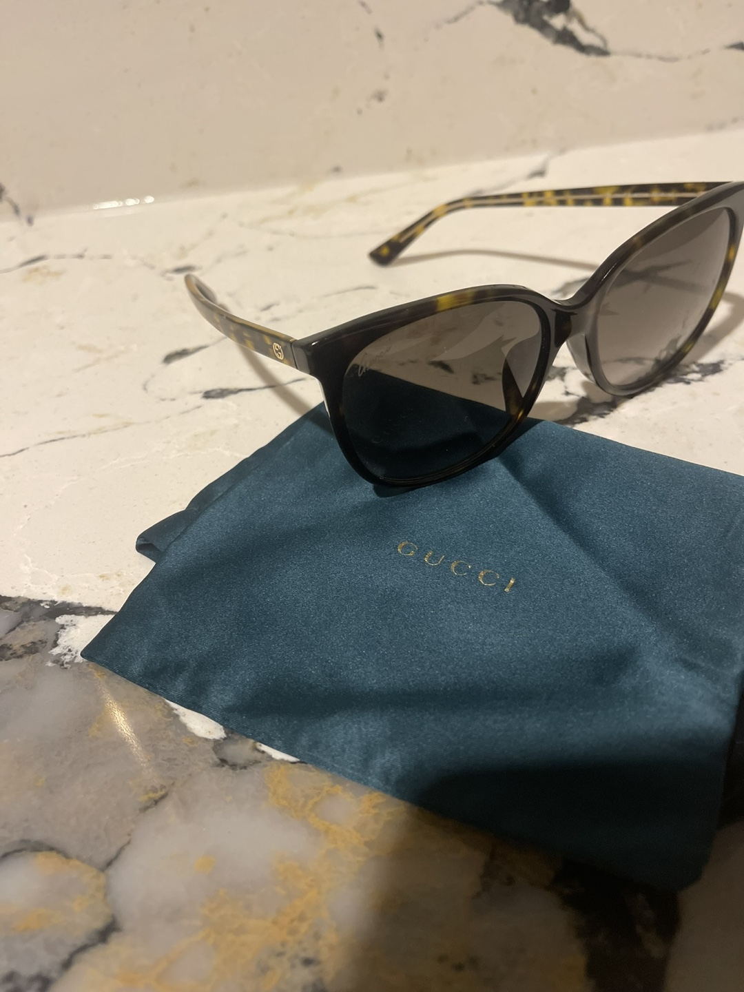 Gucci Sunglasses - photo 4