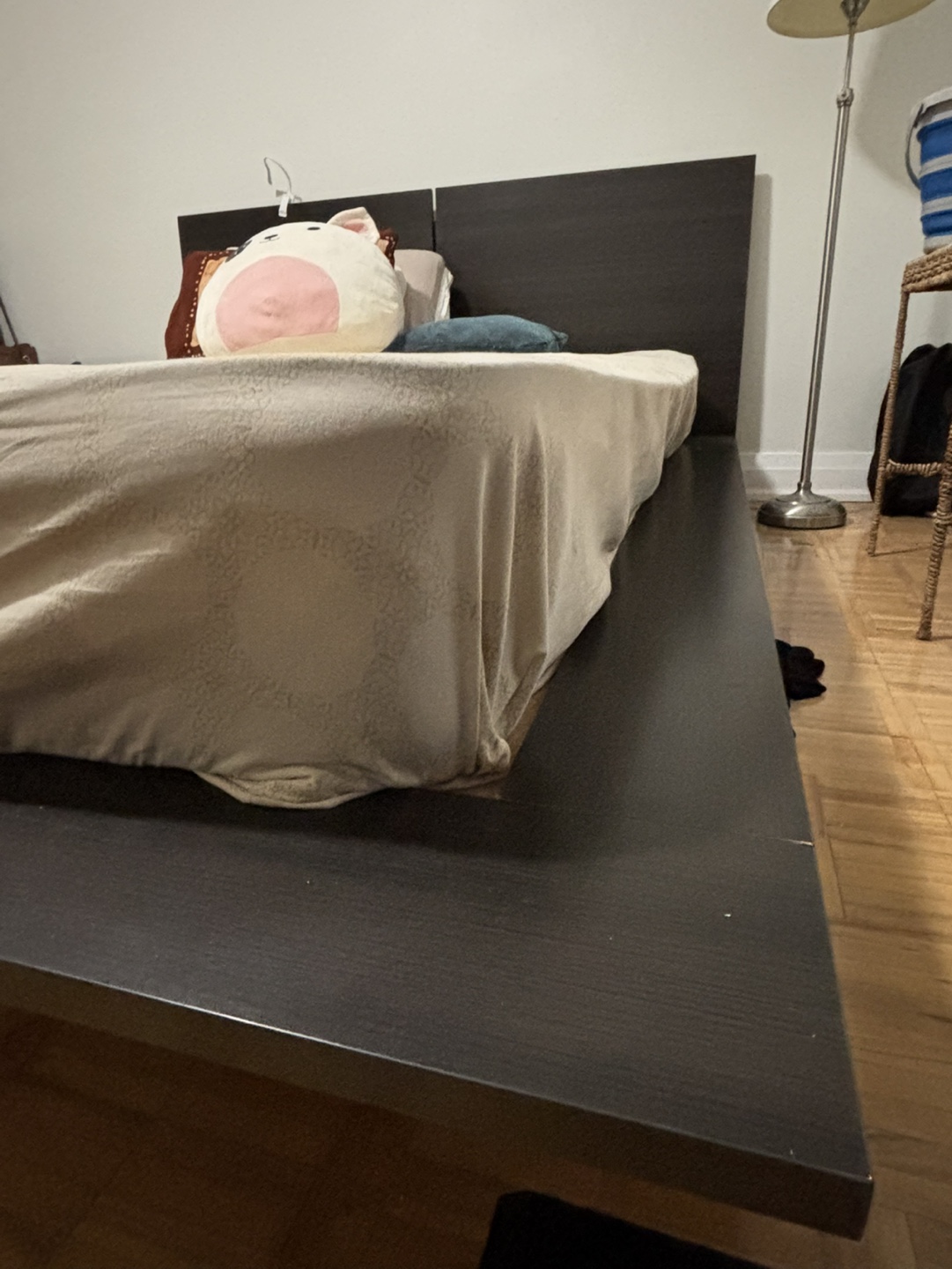 Queen Size Platform Bed Frame- Ikea - photo 3