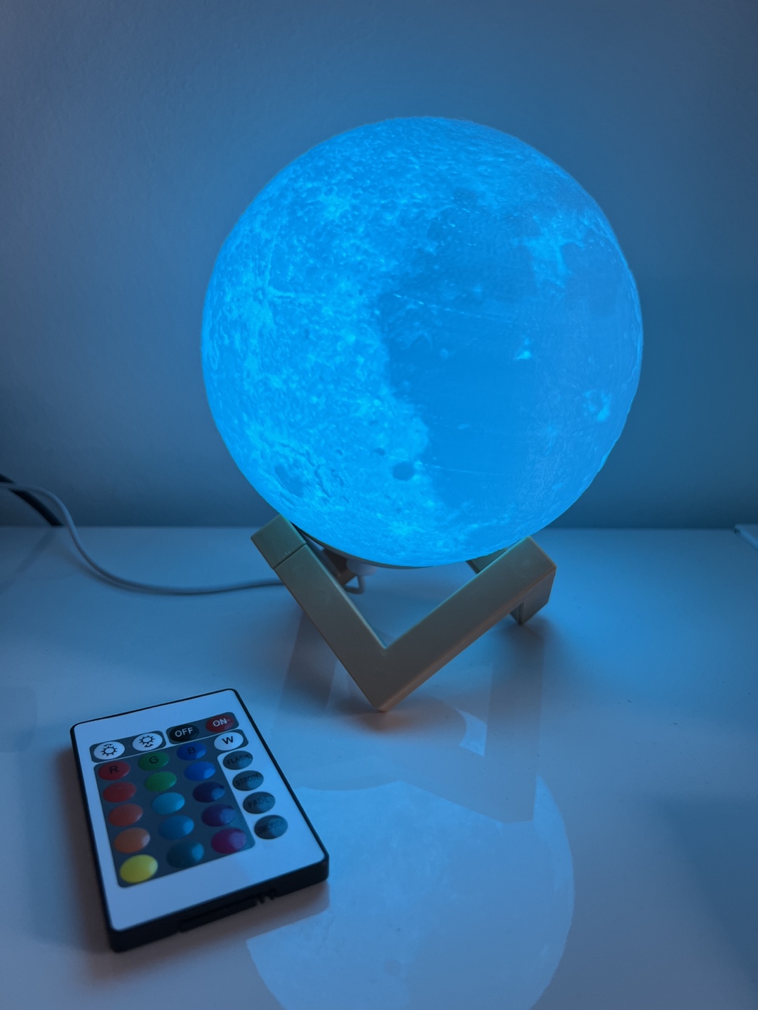 Moon Lamp with Remote Control - photo 4