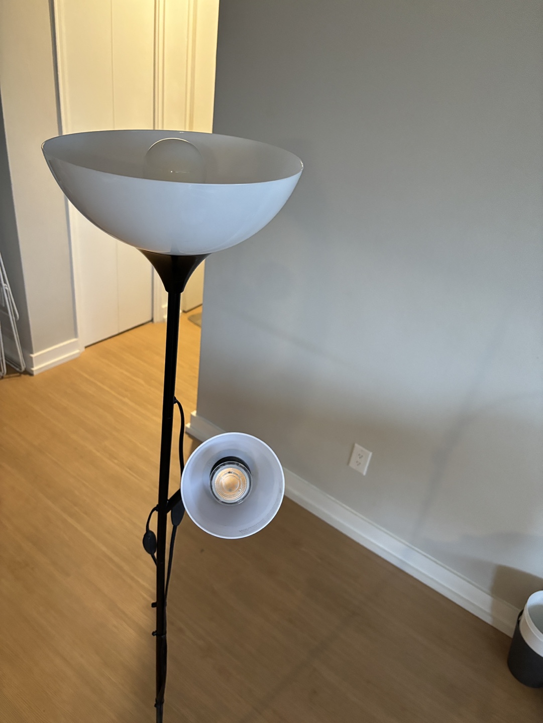 Floor Lamp with Two Lights - photo 3