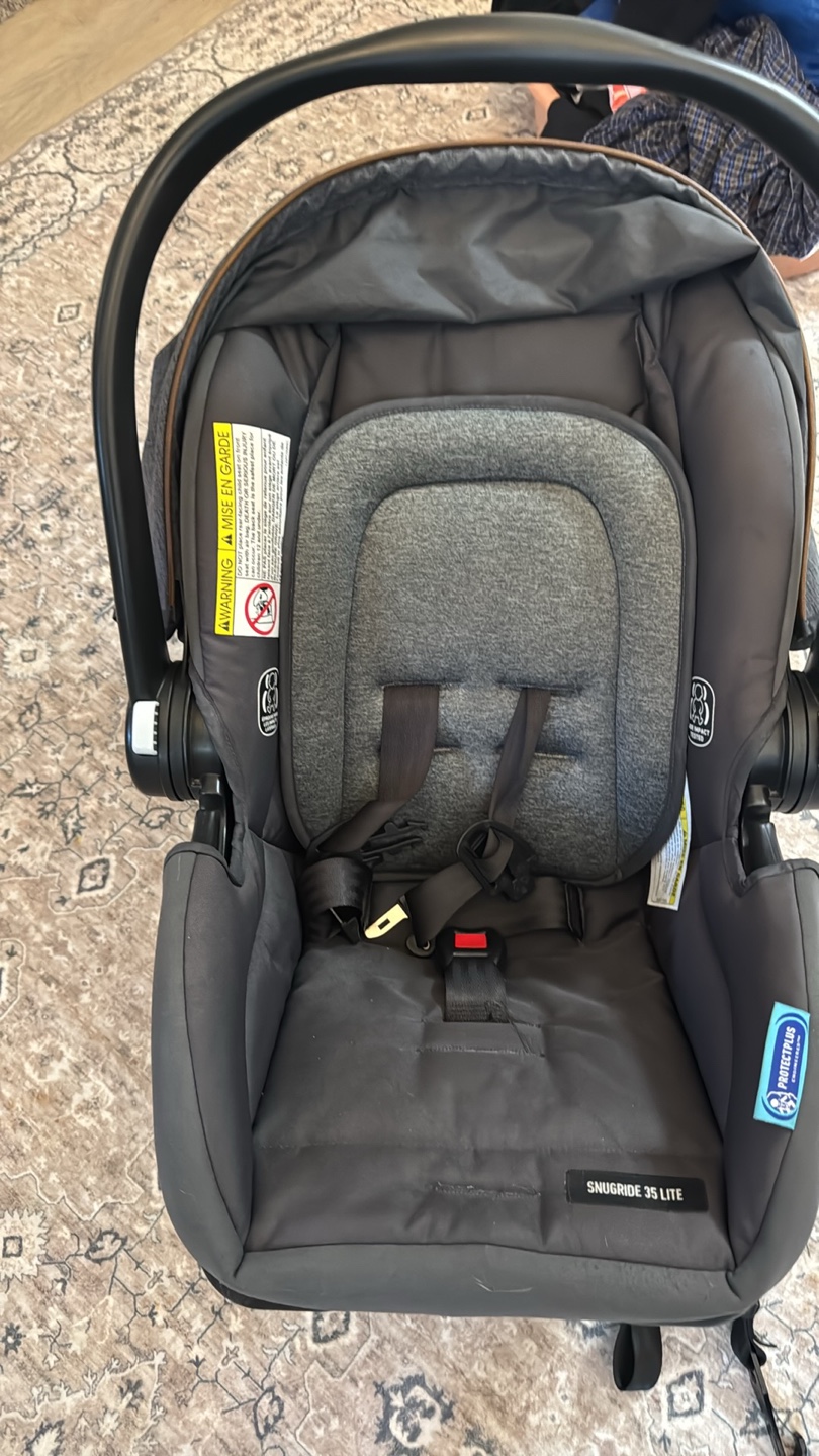 Graco SnugRide 35 Lite Infant Car Seat
