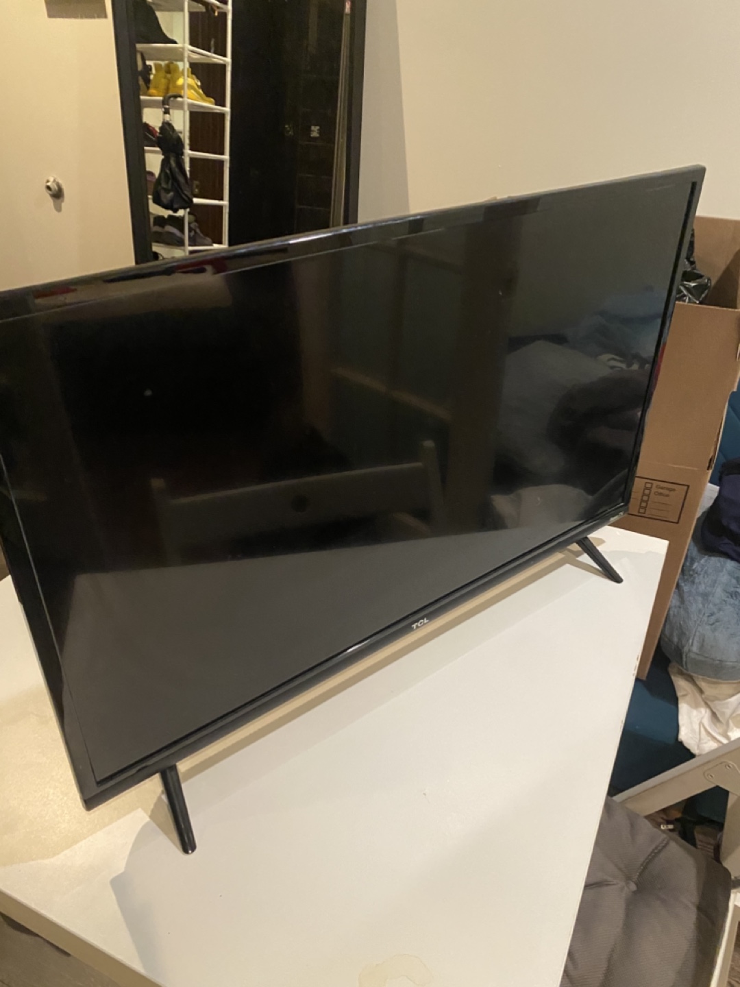 TCL 32 inch Roku TV