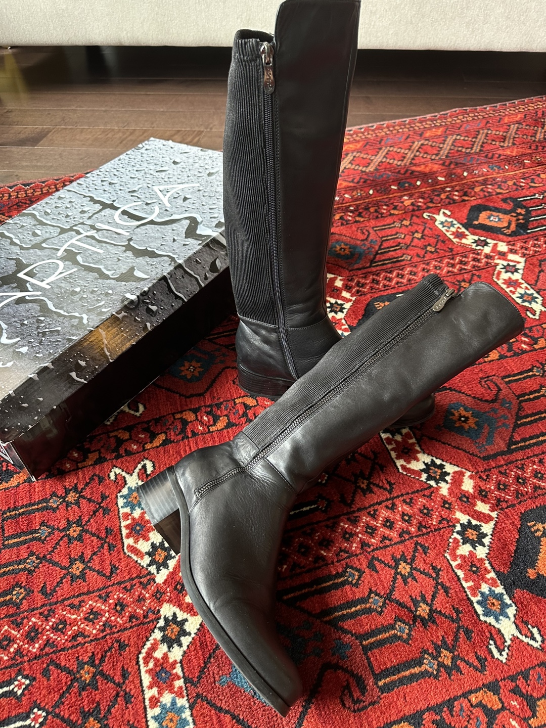Artica Women's Black Leather Knee-High Boots Size 8 1/2 - photo 3