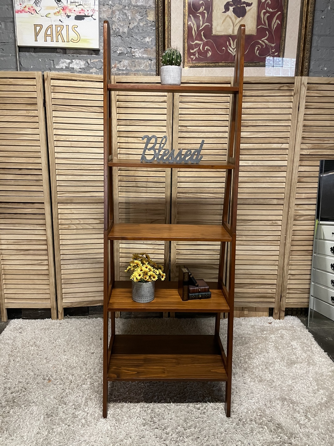 Wooden Ladder Shelf - photo 3