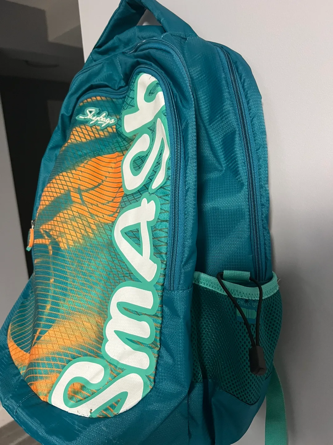 Skybags Backpack image indicator(3)