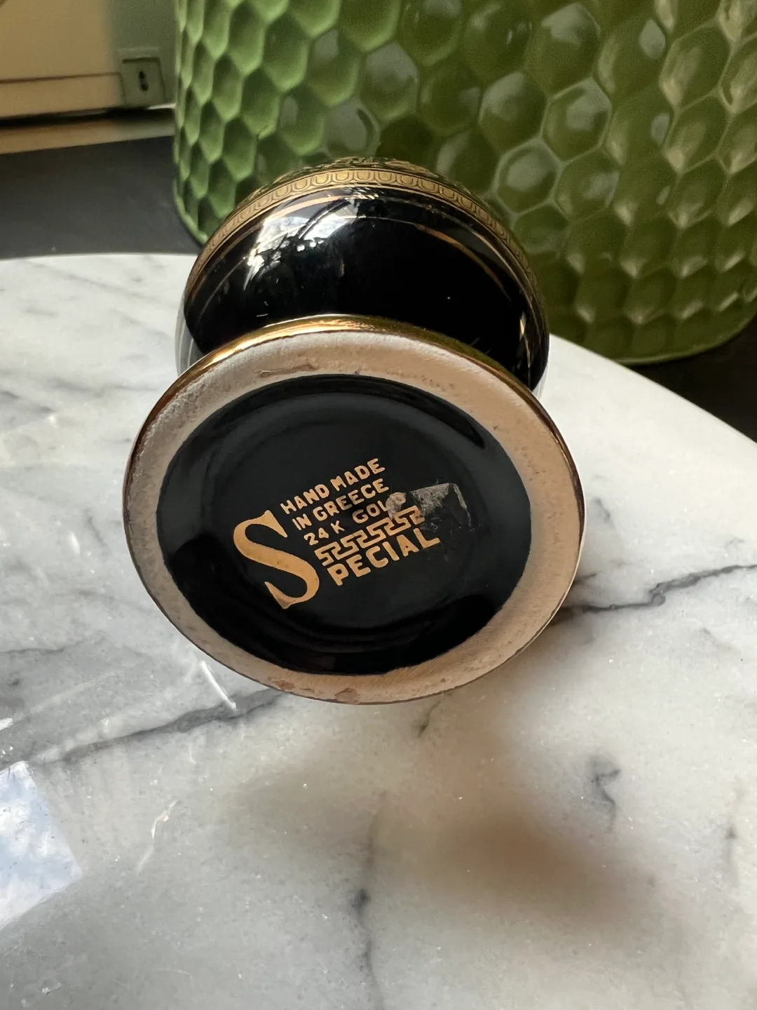 Black and Gold Greek Vase image indicator(4)