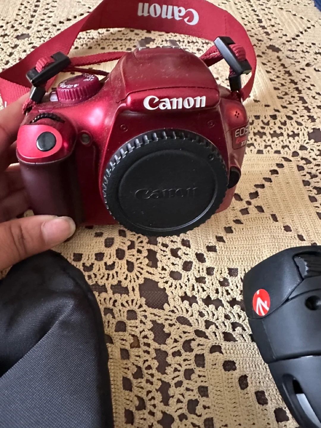 Canon EOS Rebel T3i DSLR Camera Kit image indicator(3)