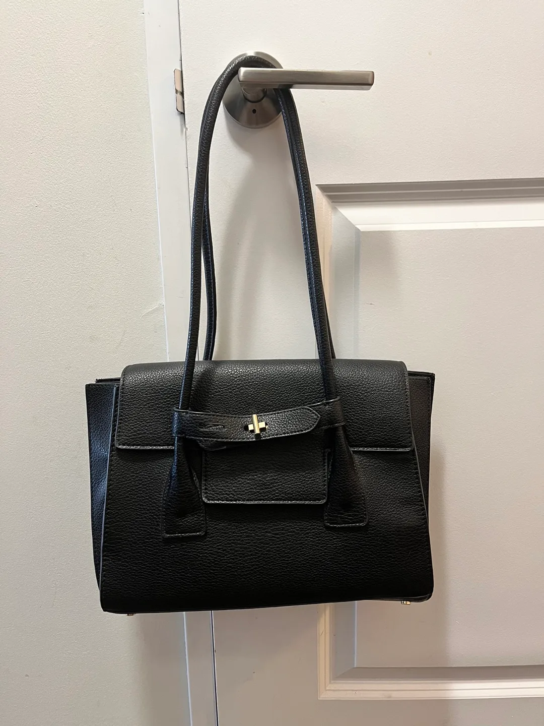 Black Zara bag thumbnail