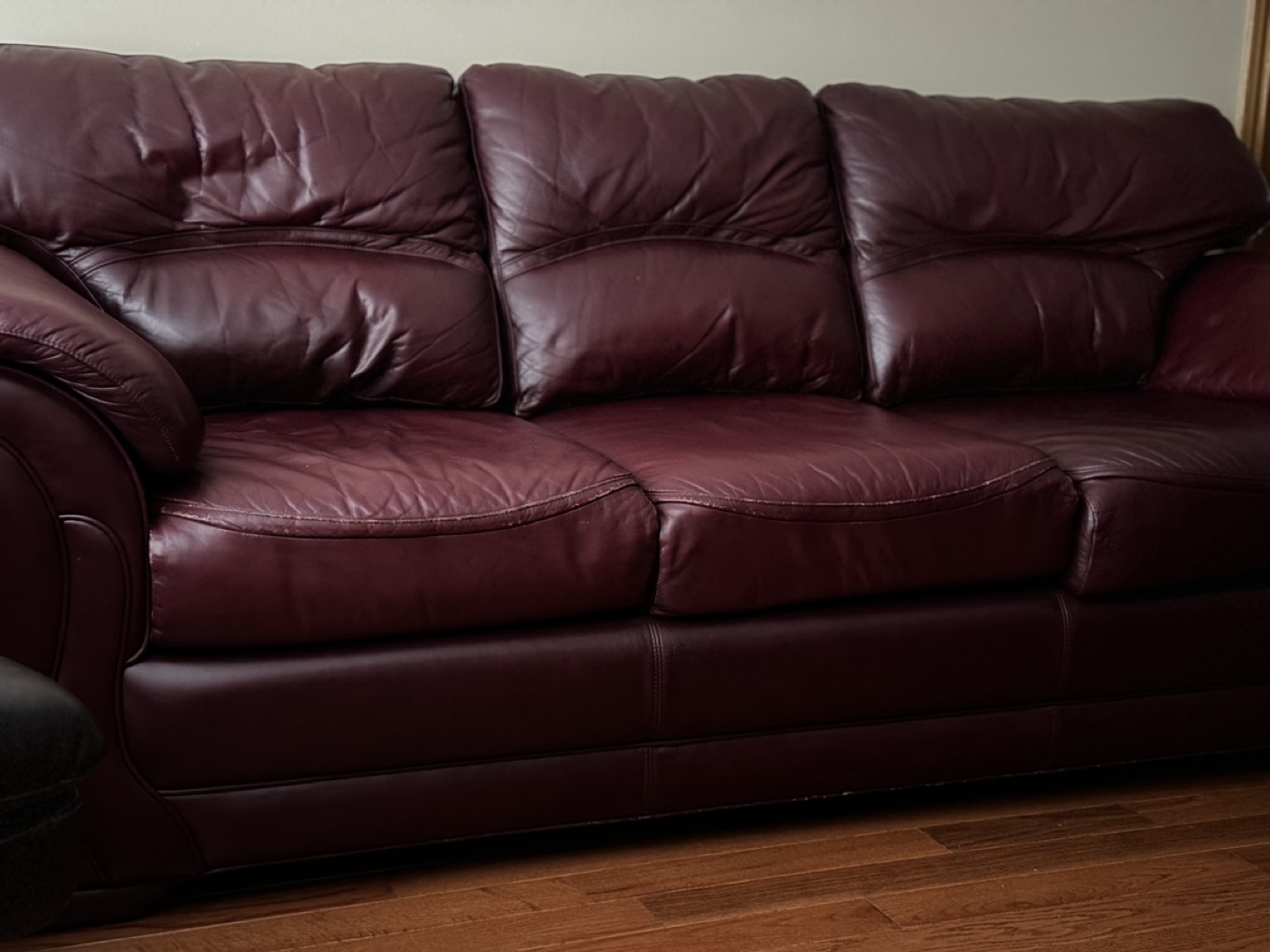Leather Sofa WITH DELIVERY - photo 4