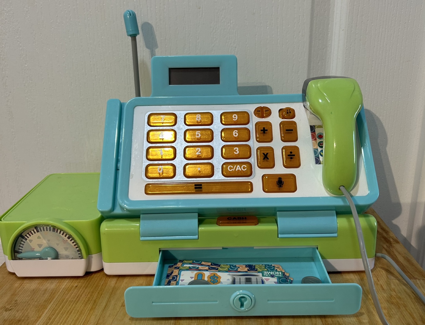 Play-Doh Cash Register