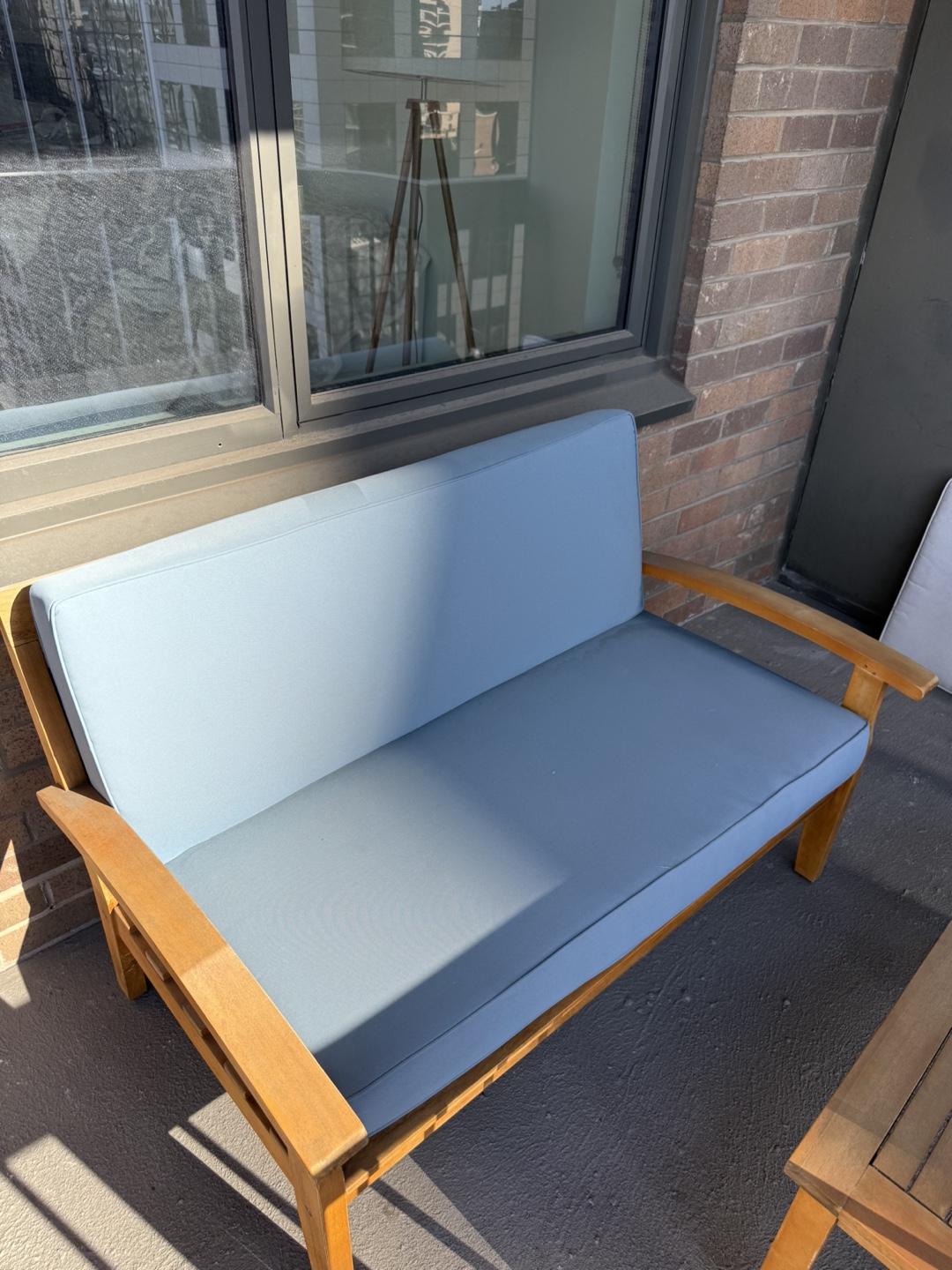 Outdoor furniture, loveseat and coffee table - photo 2