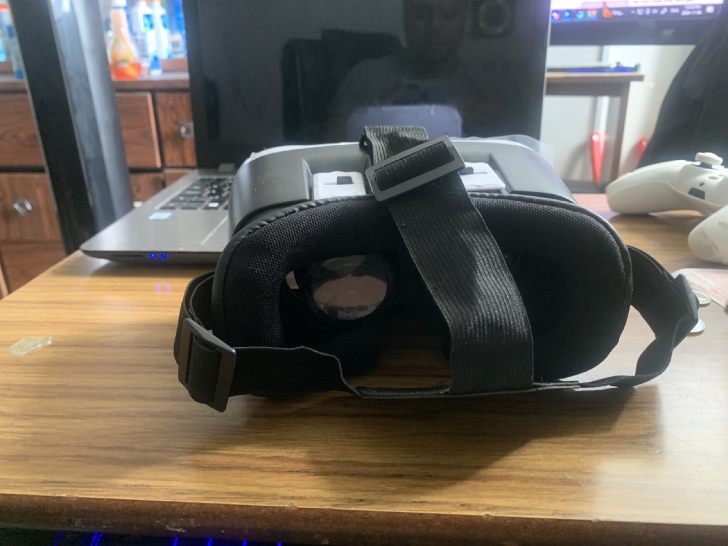 onn. Virtual Reality Smartphone Headset - photo 2