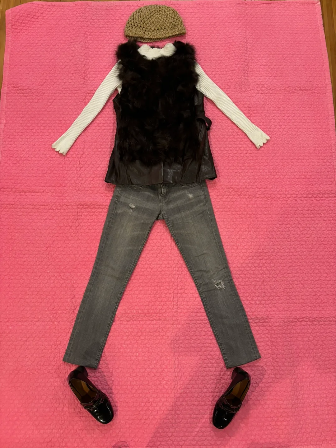 Black Patent Leather Chain Loafer Heels image indicator(7)