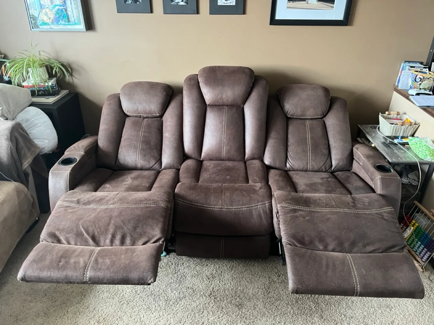 Power Reclining Sofa with Cup Holders image indicator(2)