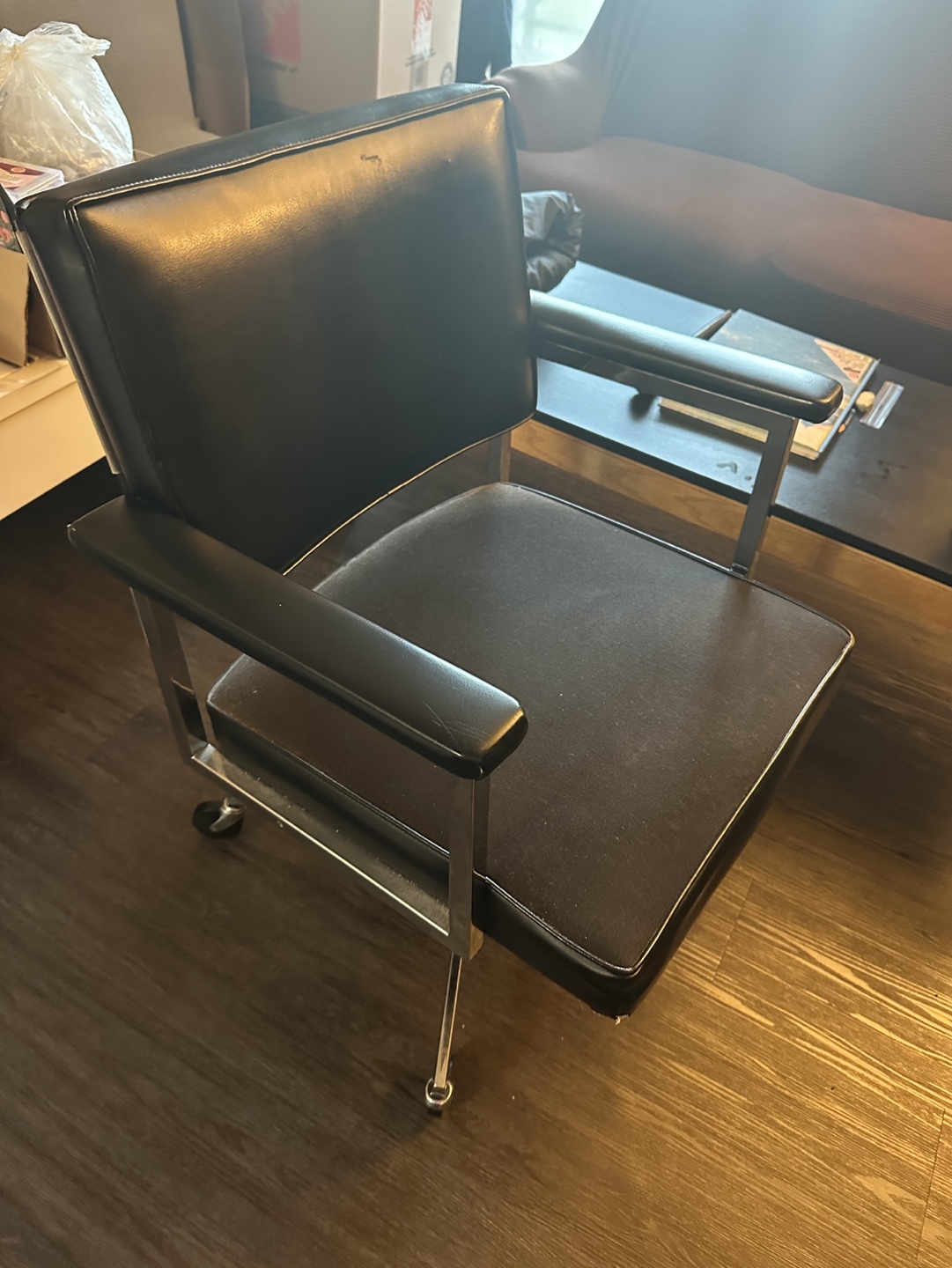 Vintage Office Chair for $10 - photo 4