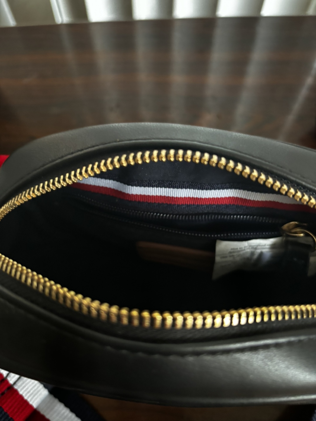 Tommy Hilfiger Black Round Crossbody Bag - photo 2