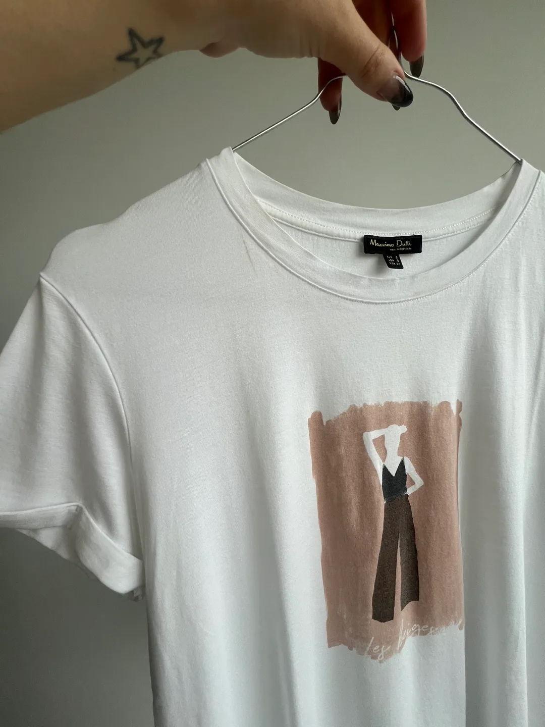 FREE GIVEAWAY 🧡 Fall Clear Out Sale🍁Massimo Dutti T-Shirt image indicator(4)