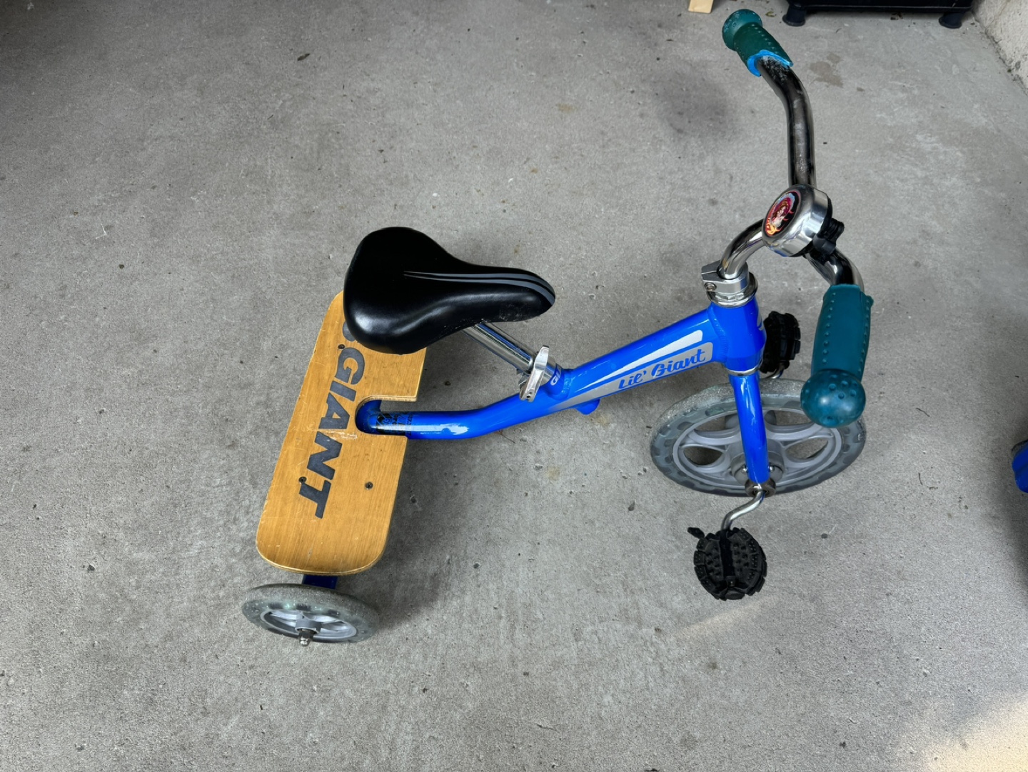 Giant Lil’ Tricycle - photo 2
