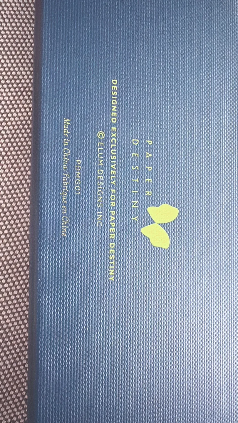 Gold Magnifying Glass in Art Deco Fashion image indicator(6)