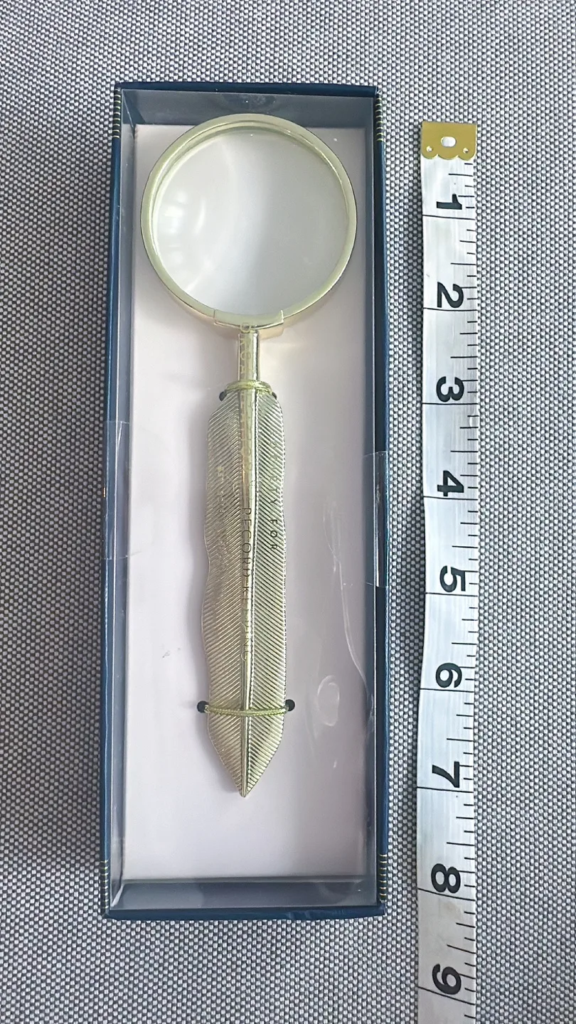 Gold Magnifying Glass in Art Deco Fashion image indicator(4)