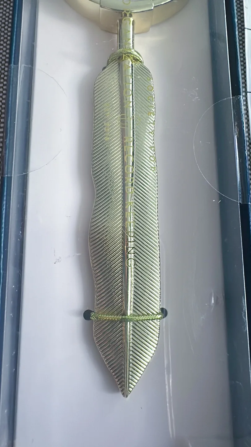 Gold Magnifying Glass in Art Deco Fashion image indicator(7)