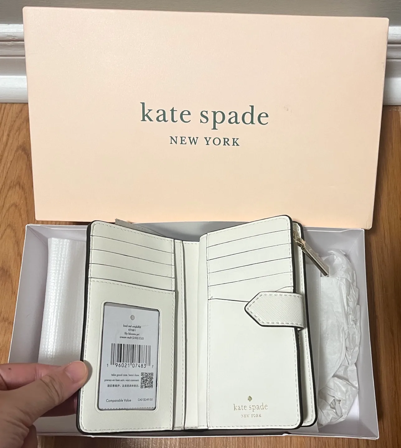 Kate Spade Floral Wallet image indicator(2)