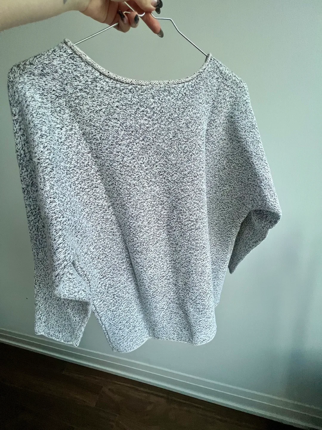 FALL CLEAR OUT SALE 🍁🍂ROOTS Sweater image indicator(3)