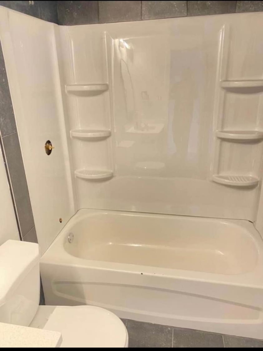 2 bedroom 1 bath apartment - photo 2