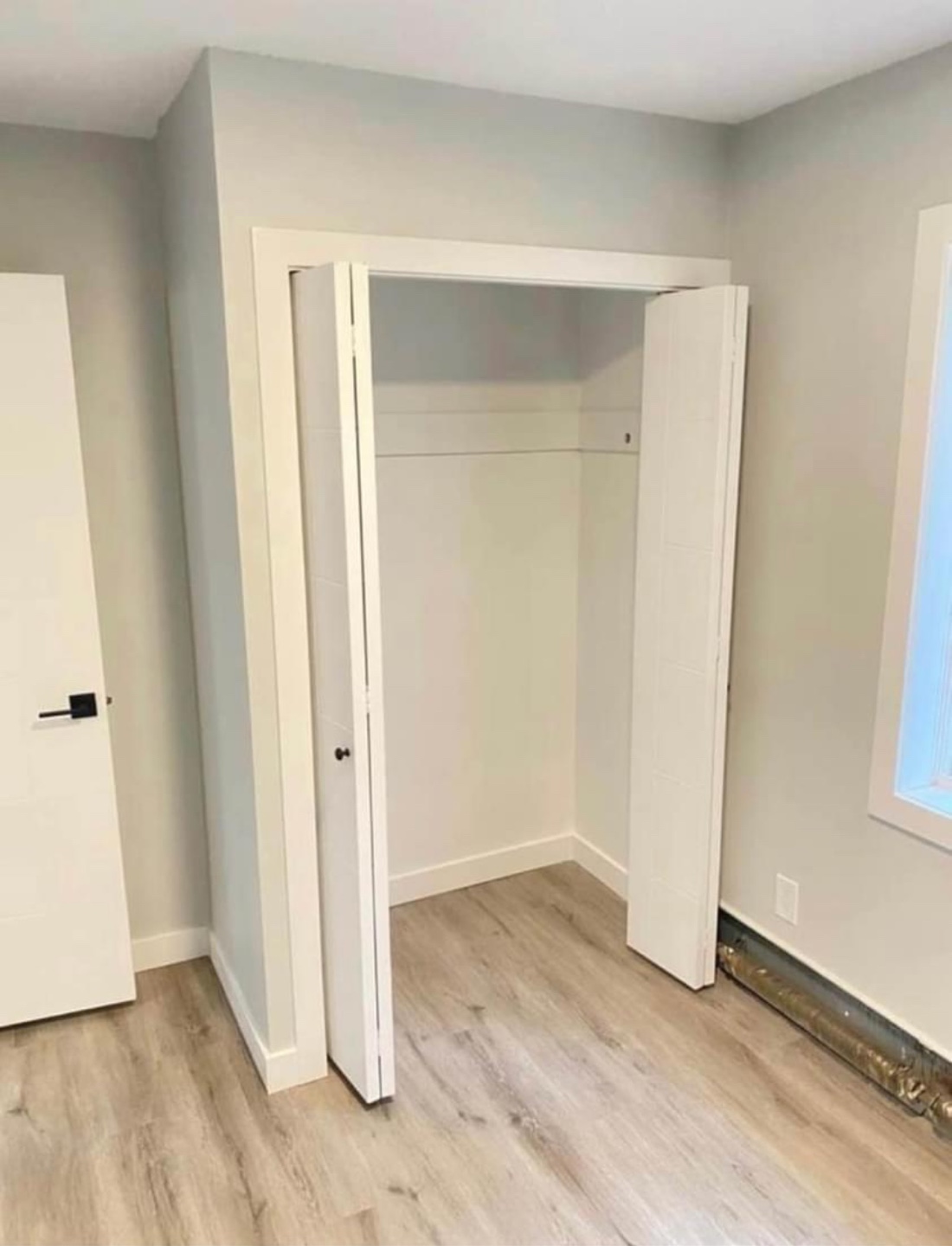 2 bedroom 1 bath apartment