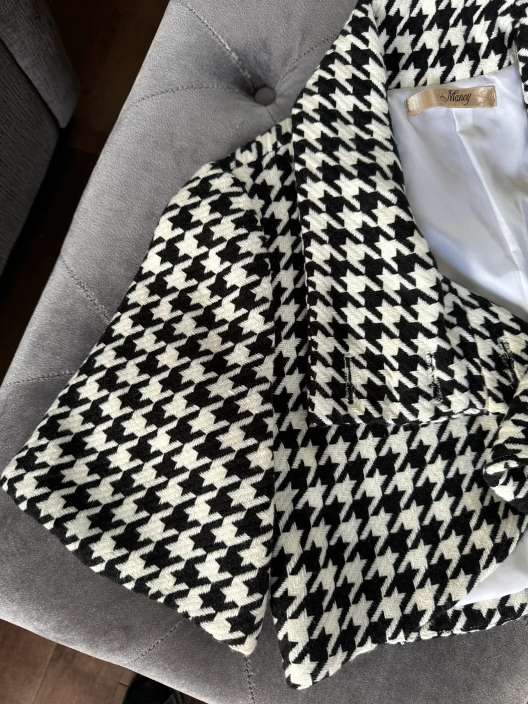 🧡 Black and White Houndstooth Bolero image indicator(7)