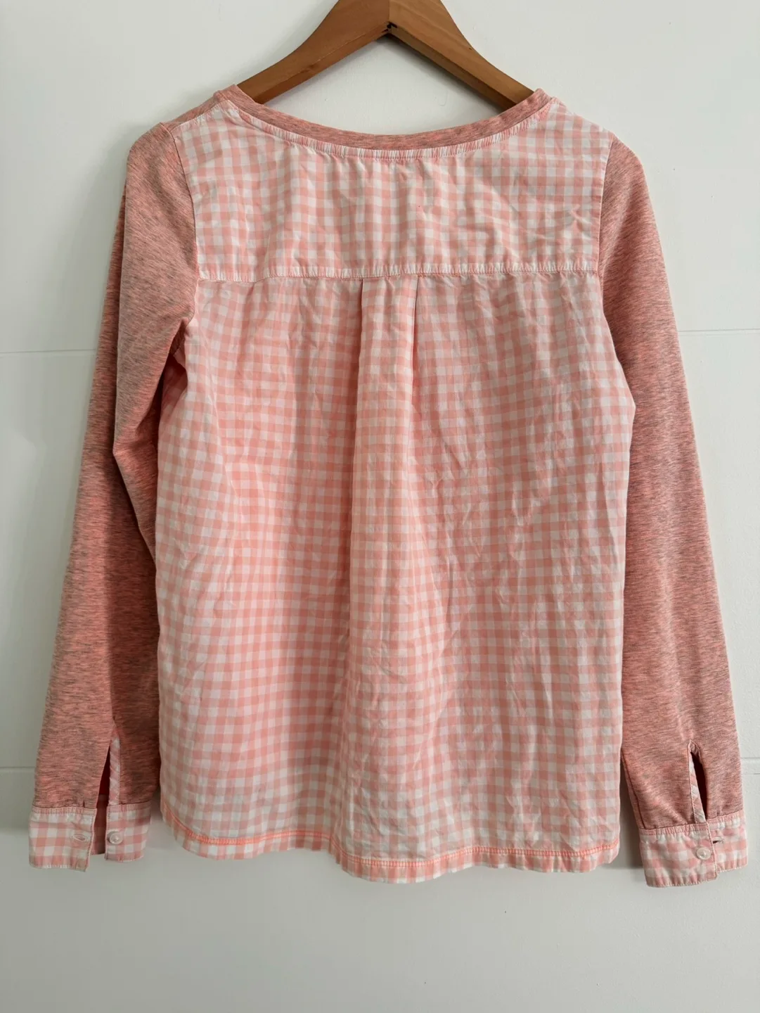 LIKE NEW pink plaid longsleeve size small (open to trade) image indicator(2)