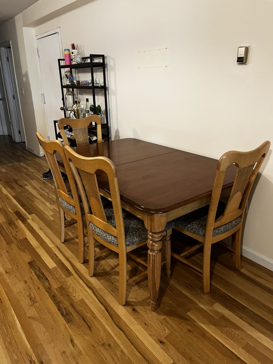 Set of 4 Dining Chairs - photo 2